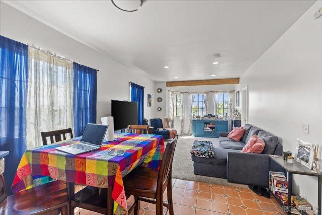 2832 34 K St, San Diego CA: https://media.crmls.org/mediaz/b6867e2b-0dc5-4d63-aba7-0071a9d3c037.jpg
