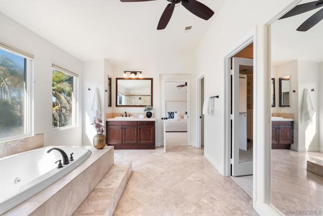 10616 Gingerwood Cove, San Diego CA: https://media.crmls.org/mediaz/b687226e-4b4d-4cd2-96b9-b84c7e76c304.jpg