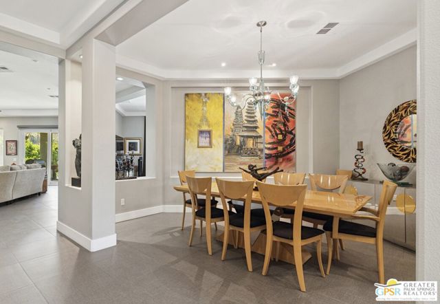 450 E Bogert Trail, Palm Springs CA: https://media.crmls.org/mediaz/b68756be-50be-470e-aeb4-a53c3a897208.jpg