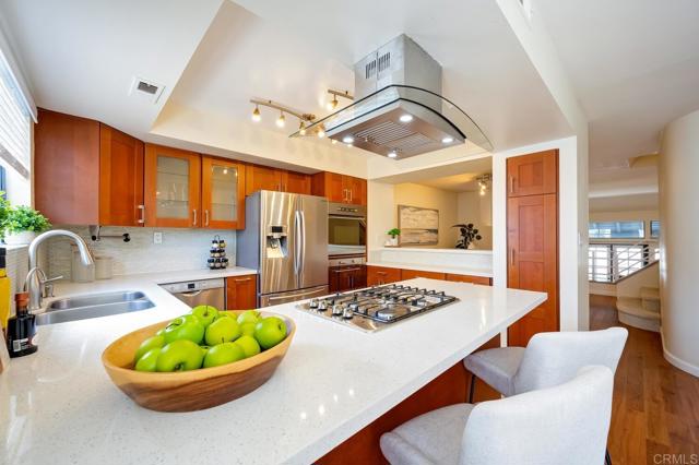 Detail Gallery Image 9 of 29 For 8278 Avenida Navidad #3,  San Diego,  CA 92122 - 2 Beds | 2/1 Baths