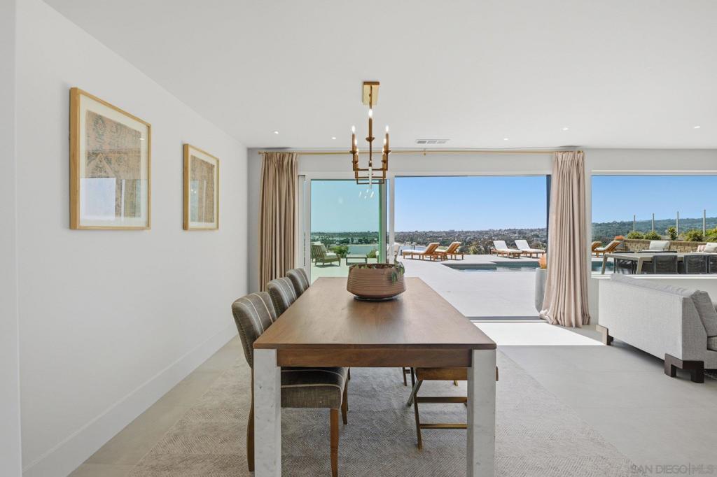 3080 Lloyd - photo 9