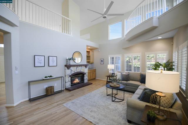 Image 10 of 37 For 782 Ygnacio Woods Ct