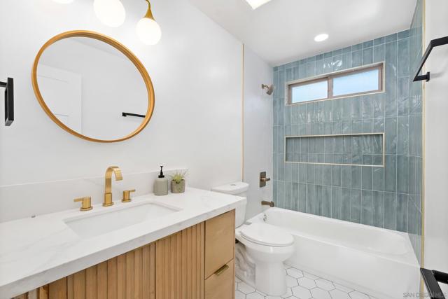 Image 30 of 50 For 4716 Murat Pl
