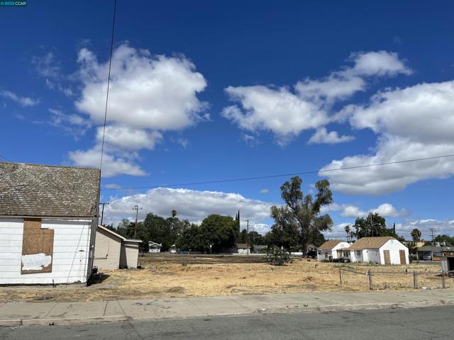 Image 4 of 8 For 2014 C Street