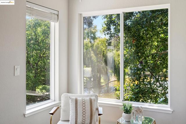 96 Bayside Ct, Richmond CA: https://media.crmls.org/mediaz/b68d240a-64cd-4390-ab0c-e51796606481.jpg