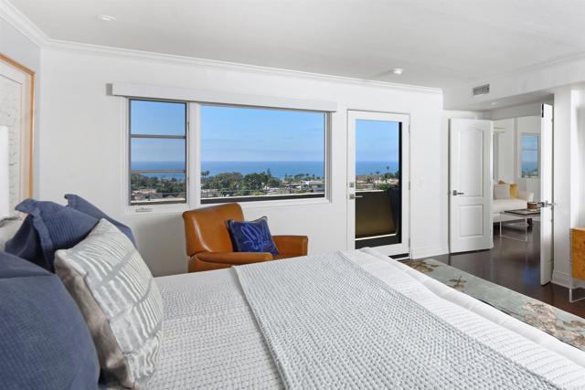 7127 Fay Avenue, La Jolla CA: https://media.crmls.org/mediaz/b68d2b98-4011-4dff-8b14-d981ddb7a7ea.jpg