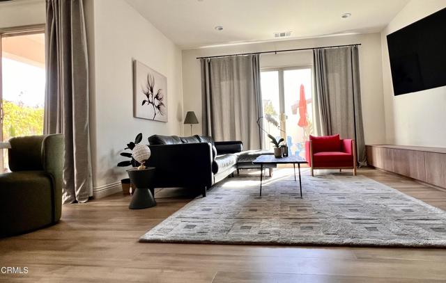 Detail Gallery Image 13 of 33 For 389 Eureka Dr, Santa Paula,  CA 93060 - 3 Beds | 2 Baths