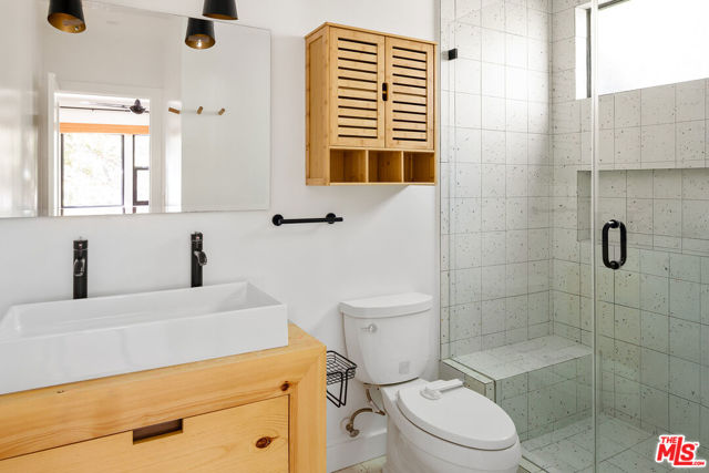 956 Parkman Street, Altadena CA: https://media.crmls.org/mediaz/b68e9c15-a3fe-4daa-bd00-d86c262cf8e6.jpg