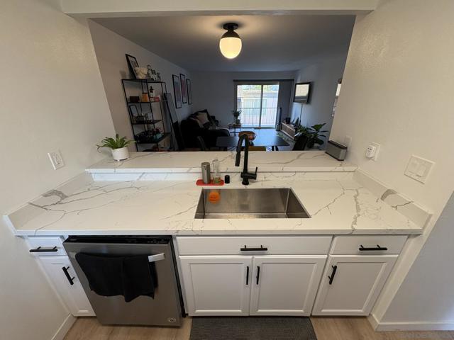4116 Mount Alifan Pl, San Diego CA: https://media.crmls.org/mediaz/b68f264e-b361-4ebb-abe5-761404a37d52.jpg