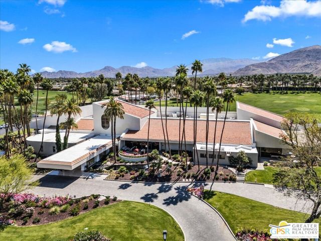 59 Cornell Drive, Rancho Mirage CA: https://media.crmls.org/mediaz/b68f9c3c-cc62-4bd8-9ed7-324f76285fd3.jpg