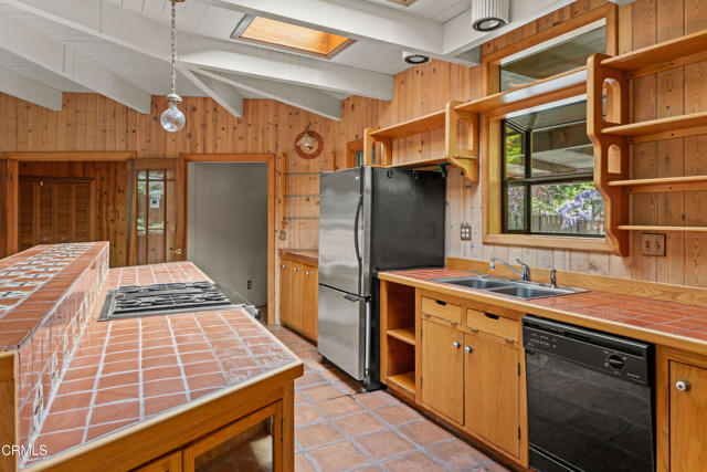 Detail Gallery Image 7 of 50 For 43755 Little Lake Rd, Mendocino,  CA 95460 - 2 Beds | 2 Baths
