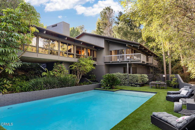 Detail Gallery Image 3 of 62 For 140 Belday Rd, Pasadena,  CA 91105 - 5 Beds | 4/1 Baths