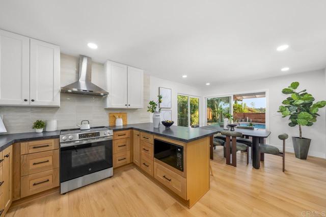 Detail Gallery Image 15 of 39 For 10437 Hermanos Rd, San Diego,  CA 92124 - 3 Beds | 2 Baths