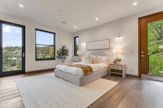 Detail Gallery Image 38 of 69 For 12480 Viewcrest Rd, Los Angeles,  CA 91604 - 5 Beds | 7 Baths