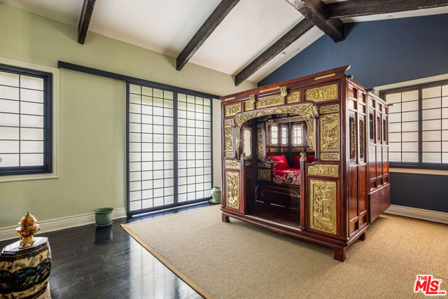 31823 Lobo Canyon Road, Agoura Hills CA: https://media.crmls.org/mediaz/b69121a0-e774-4f66-ac87-badae64306cf.jpg