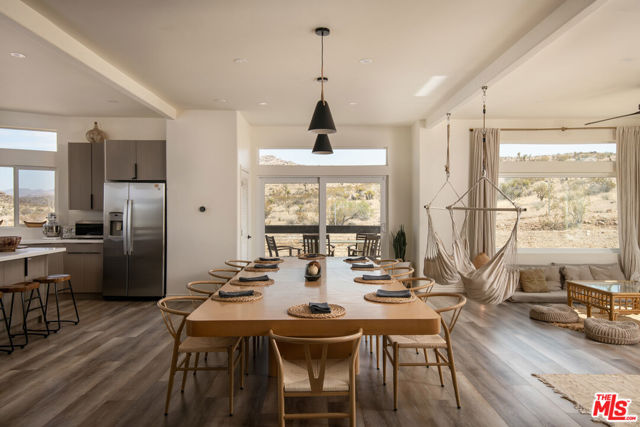 59855 Security Drive, Yucca Valley CA: https://media.crmls.org/mediaz/b691cf6d-633f-4e22-9a71-ff619b7e71d4.jpg
