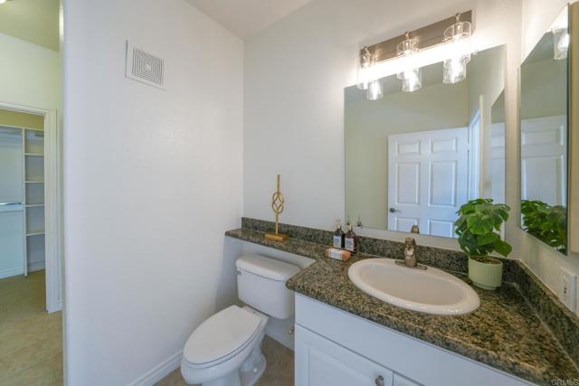 Detail Gallery Image 10 of 30 For 4175 Executive Dr #G407,  La Jolla,  CA 92037 - 2 Beds | 2 Baths