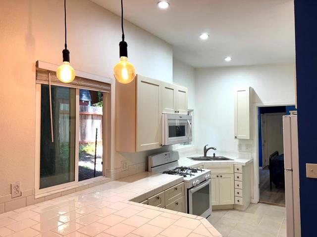 144 Monaco Lane, Boulder Creek CA: https://media.crmls.org/mediaz/b6922d84-249b-4b76-96dc-9e58c5a1912d.jpg