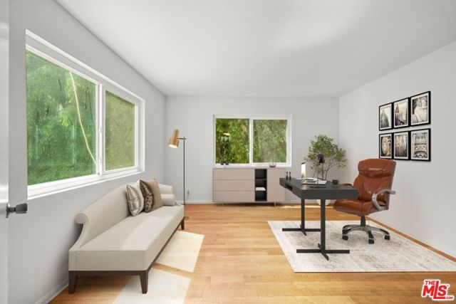 5840 Etiwanda Avenue, Tarzana CA: https://media.crmls.org/mediaz/b694e7bc-4bb8-4f1a-9bec-45024197f0d0.jpg