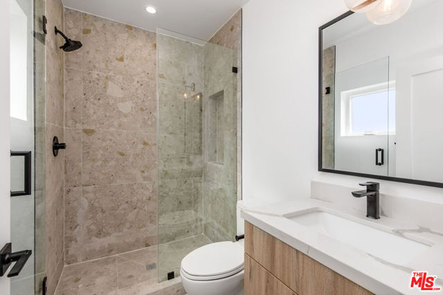 1616 S Sycamore Avenue, Los Angeles CA: https://media.crmls.org/mediaz/b695a0e4-6fa3-45db-84d2-6f7f9359f300.jpg