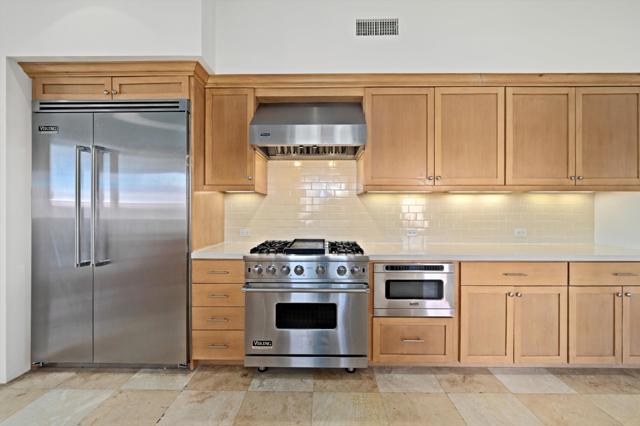 46640 Amir Drive, Palm Desert CA: https://media.crmls.org/mediaz/b696807e-6c9c-4241-9e49-652ec69e3dea.jpg