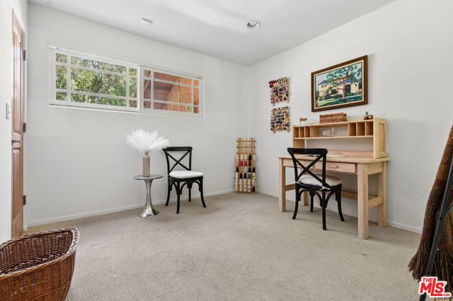 4734 Louise Avenue photo 38