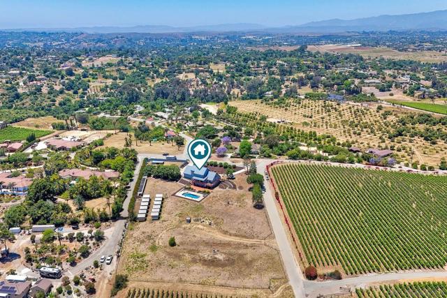 2511 Via Rancheros, Fallbrook CA: https://media.crmls.org/mediaz/b696d7f1-d113-42fa-a093-189e08af4a6b.jpg