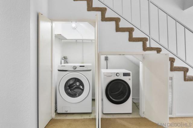835 E Ave, Coronado CA: https://media.crmls.org/mediaz/b698dc90-0340-412a-be21-cb768a71b391.jpg