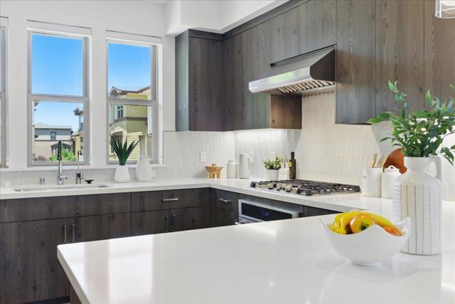 332 Marquetta Circle, Mountain View CA: https://media.crmls.org/mediaz/b698f4cc-32e5-4b40-b025-226a5f84bb0a.jpg