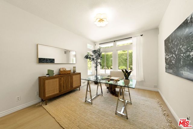 22248 Cairnloch Street, Calabasas CA: https://media.crmls.org/mediaz/b69a5016-5738-43fe-8b6d-e3872930e97f.jpg