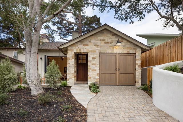 0 Mission 5 NW of Santa Lucia Street, Carmel CA: https://media.crmls.org/mediaz/b69a50dd-a703-45e4-9f10-41376e6c3e17.jpg