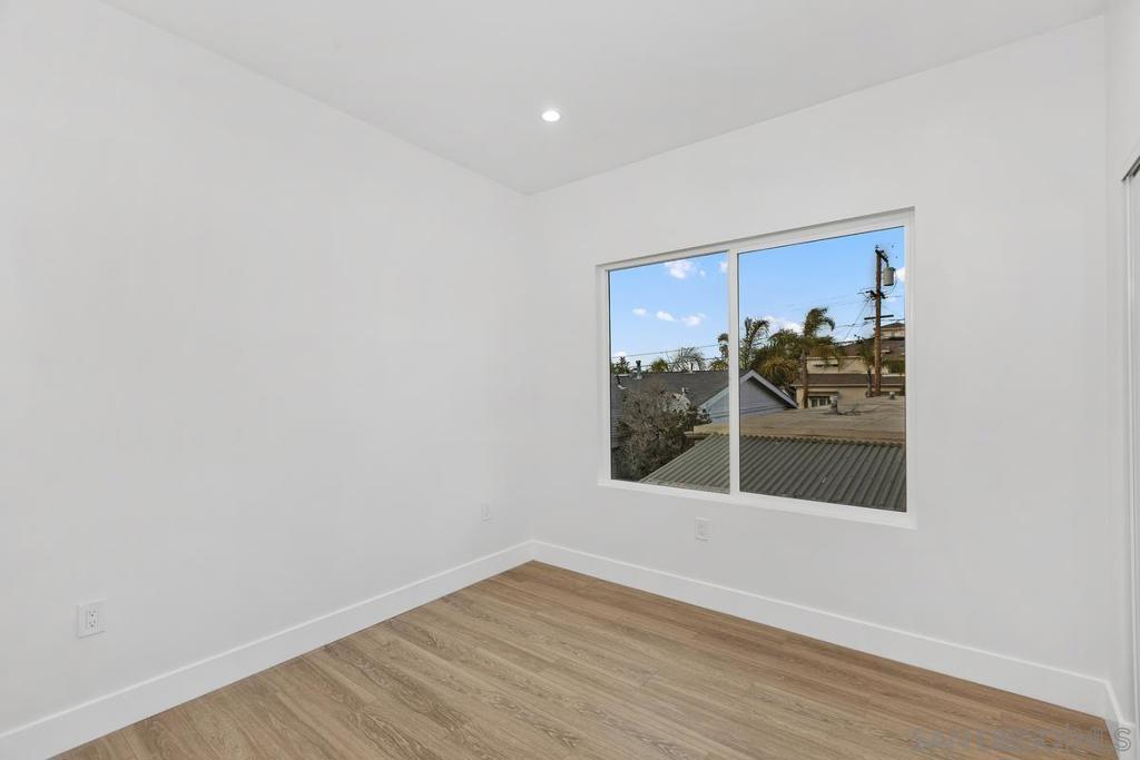 MLS #250036132SD image #17