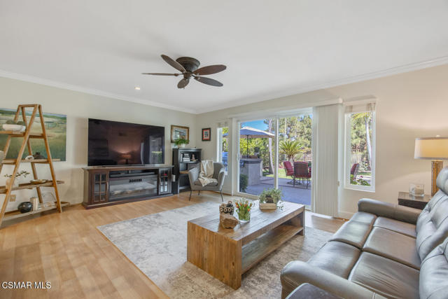 3901 Via Verde, Thousand Oaks CA: https://media.crmls.org/mediaz/b69a72c0-daae-4ec7-be6e-da2d5677c33c.jpg