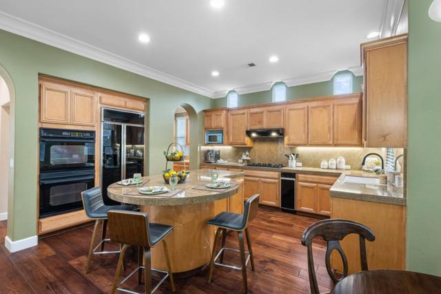 2555 Muirfield Way, Gilroy CA: https://media.crmls.org/mediaz/b69aba0d-4e6b-4c3d-9f8b-a1b5611abb65.jpg