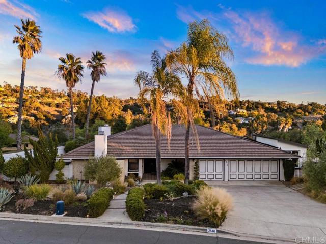 Detail Gallery Image 1 of 1 For 2516 Shamrock Way, Escondido,  CA 92025 - 4 Beds | 3 Baths