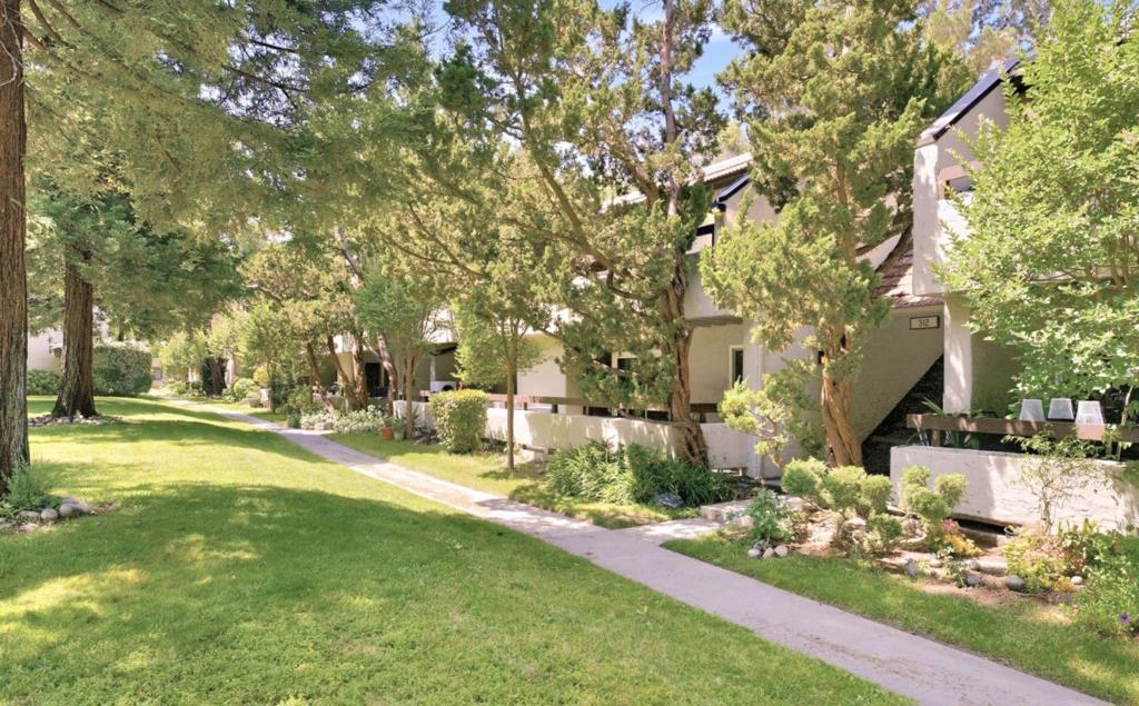 312 Tradewinds Drive #10