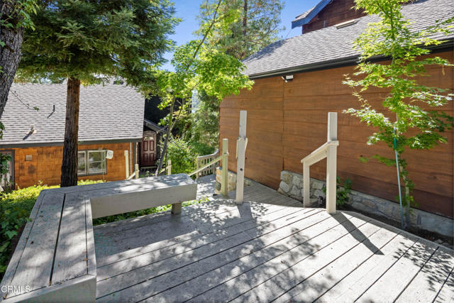 54186 Road 432, Bass Lake CA: https://media.crmls.org/mediaz/b69cf131-9c6a-4681-84be-c92328d887f1.jpg