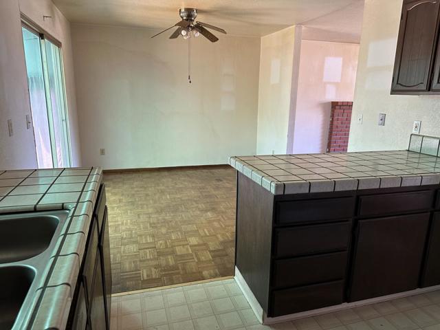840 N Madeira Avenue, Salinas CA: https://media.crmls.org/mediaz/b69d0870-6b9d-4b5f-9a27-069b9054f845.jpg