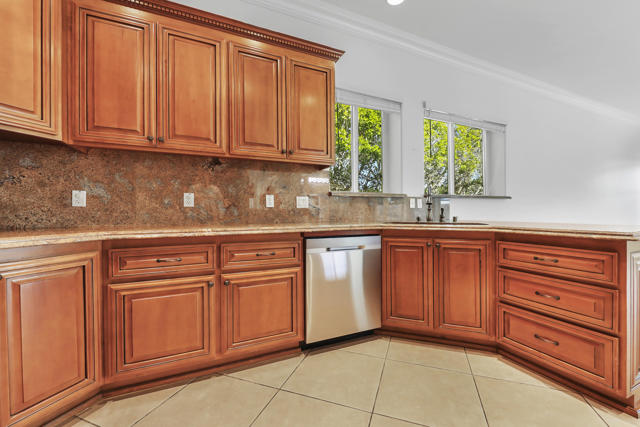 Image 16 of 45 For 2990 Biskra Road