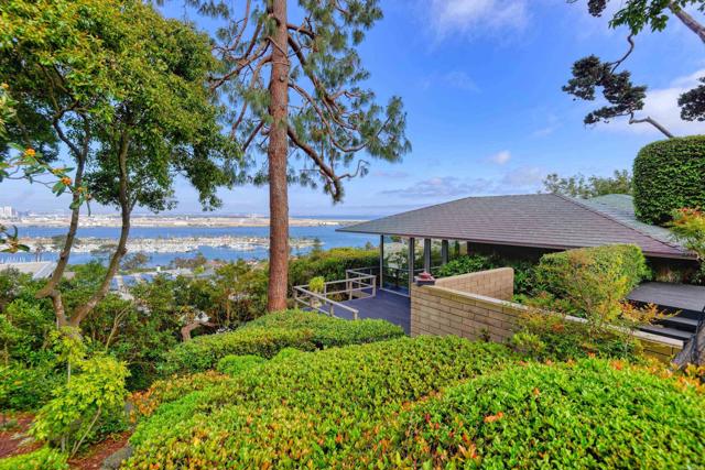 567 GAGE LANE, San Diego CA: https://media.crmls.org/mediaz/b69daead-3427-4037-98d0-283d6899734f.jpg