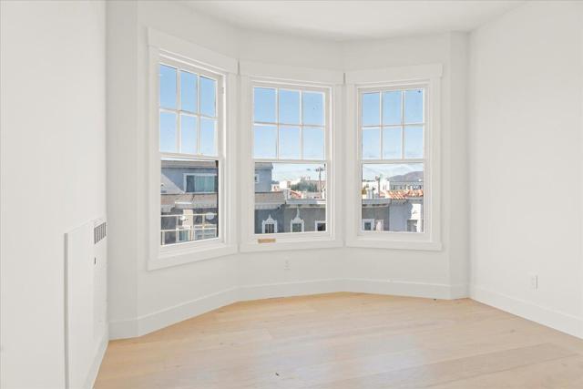 Image 12 of 19 For 3548 Pierce Street