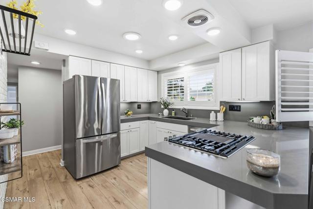 1881 Wellesley Drive, Thousand Oaks CA: https://media.crmls.org/mediaz/b69e9fbf-06f7-4eb9-8002-4af9df28f4df.jpg