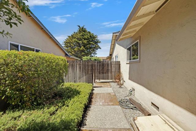 256 Avocet Court, Foster City CA: https://media.crmls.org/mediaz/b69fb665-7e37-4111-a854-9a508b17c141.jpg