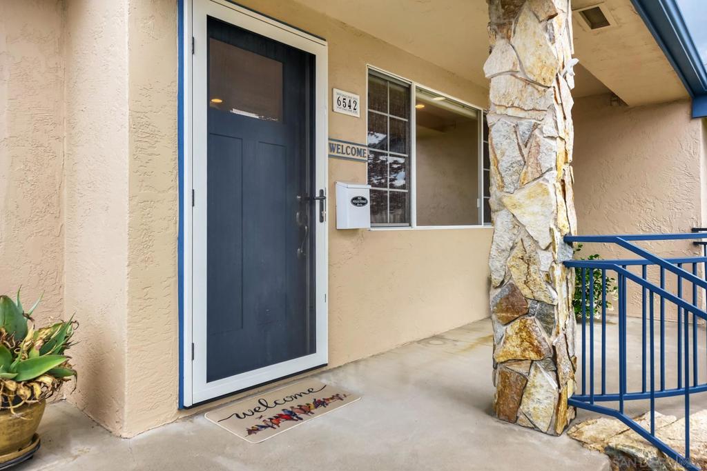 6542 Delfern St - photo 4
