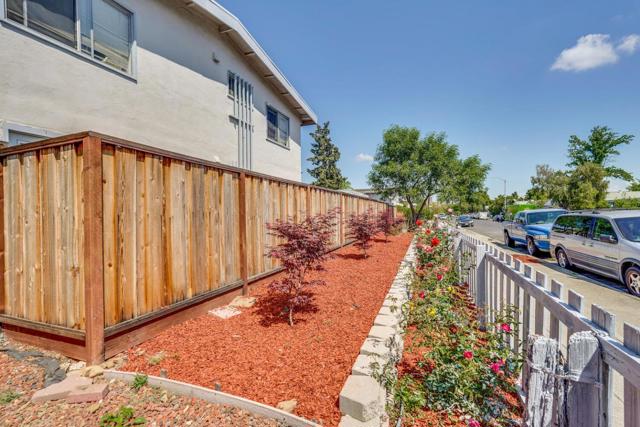 603 Beta Court, Campbell CA: https://media.crmls.org/mediaz/b6a18627-8067-498b-acb1-8d6d0a435200.jpg