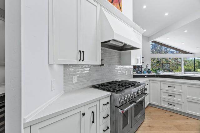 21 Kite Hill Road, Santa Cruz CA: https://media.crmls.org/mediaz/b6a202dd-b817-4bd4-a443-b96cd88623bb.jpg