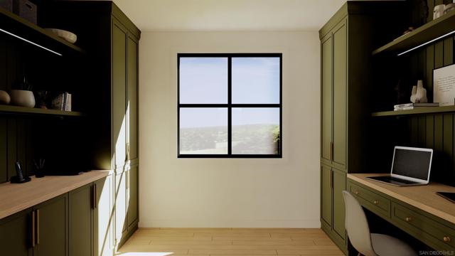 682 Palomar Ave, La Jolla CA: https://media.crmls.org/mediaz/b6a255be-10bf-469b-a49b-fa4558fda8a1.jpg