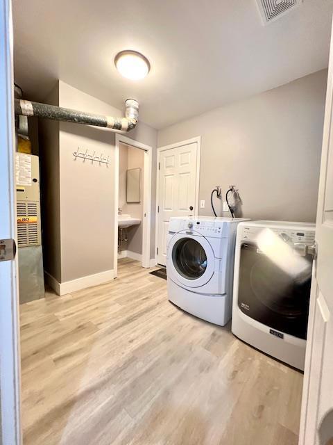 1047 Bret Knoll Court, San Jose CA: https://media.crmls.org/mediaz/b6a2d03d-720c-4100-b0ad-04bb5d504f21.jpg