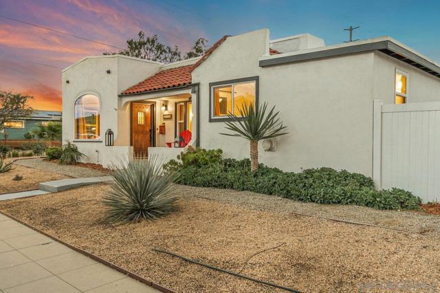 3195 Juniper St, San Diego CA: https://media.crmls.org/mediaz/b6a33860-559f-4265-ba43-72d25cf90242.jpg