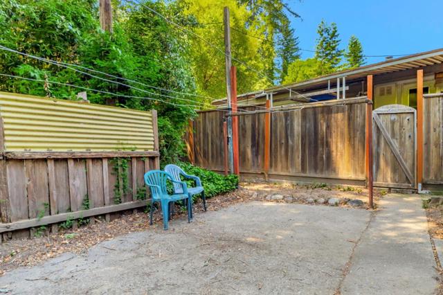 265 Brown Gables Road, Ben Lomond CA: https://media.crmls.org/mediaz/b6a378e4-cf5e-4793-91b8-9535769f85a9.jpg